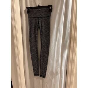Lululemon Wonder Under Coco Pique Black Size 2 Activewear Workout Performance